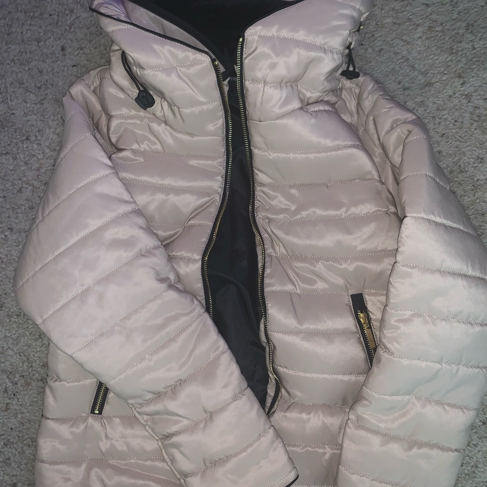 NWT puffer zip up coat